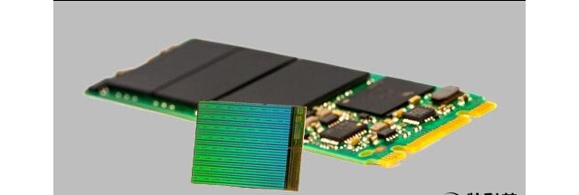 SSD񱼣Intel 10TBɱ